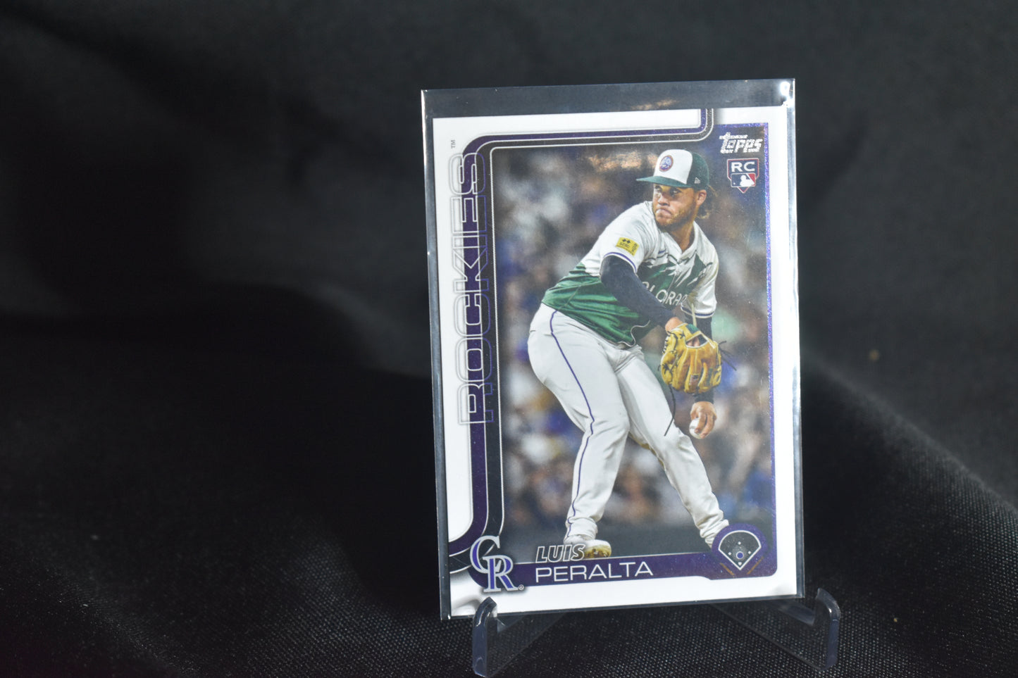 ⚾ Luis Peralta RC – 2025 Topps Series 2 #526