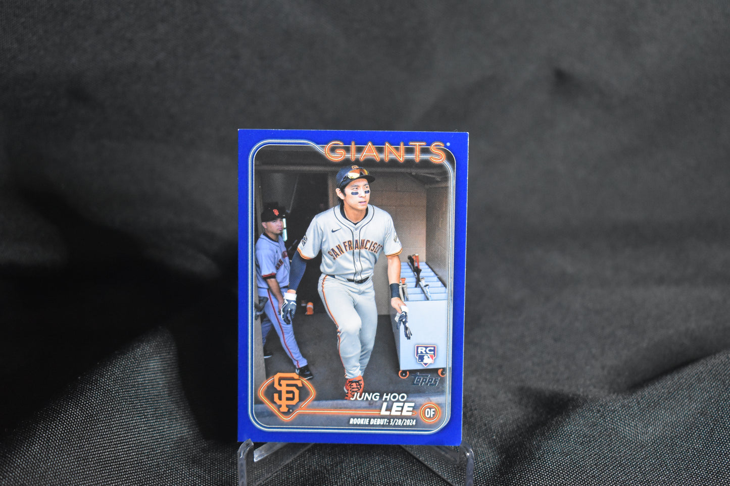 ⚾ Jung Hoo Lee – 2024 Topps Update #US343 (Royal Blue Parallel)