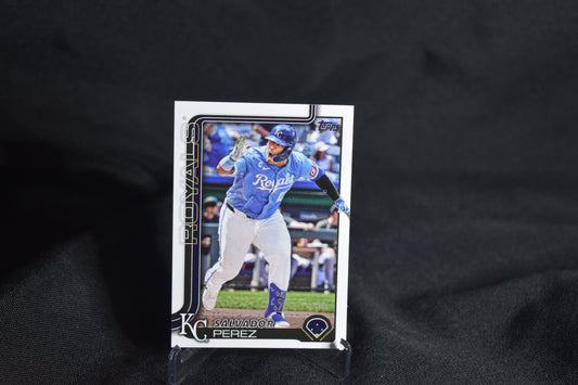 ⚾ Salvador Perez – 2025 Topps Series 2 #508