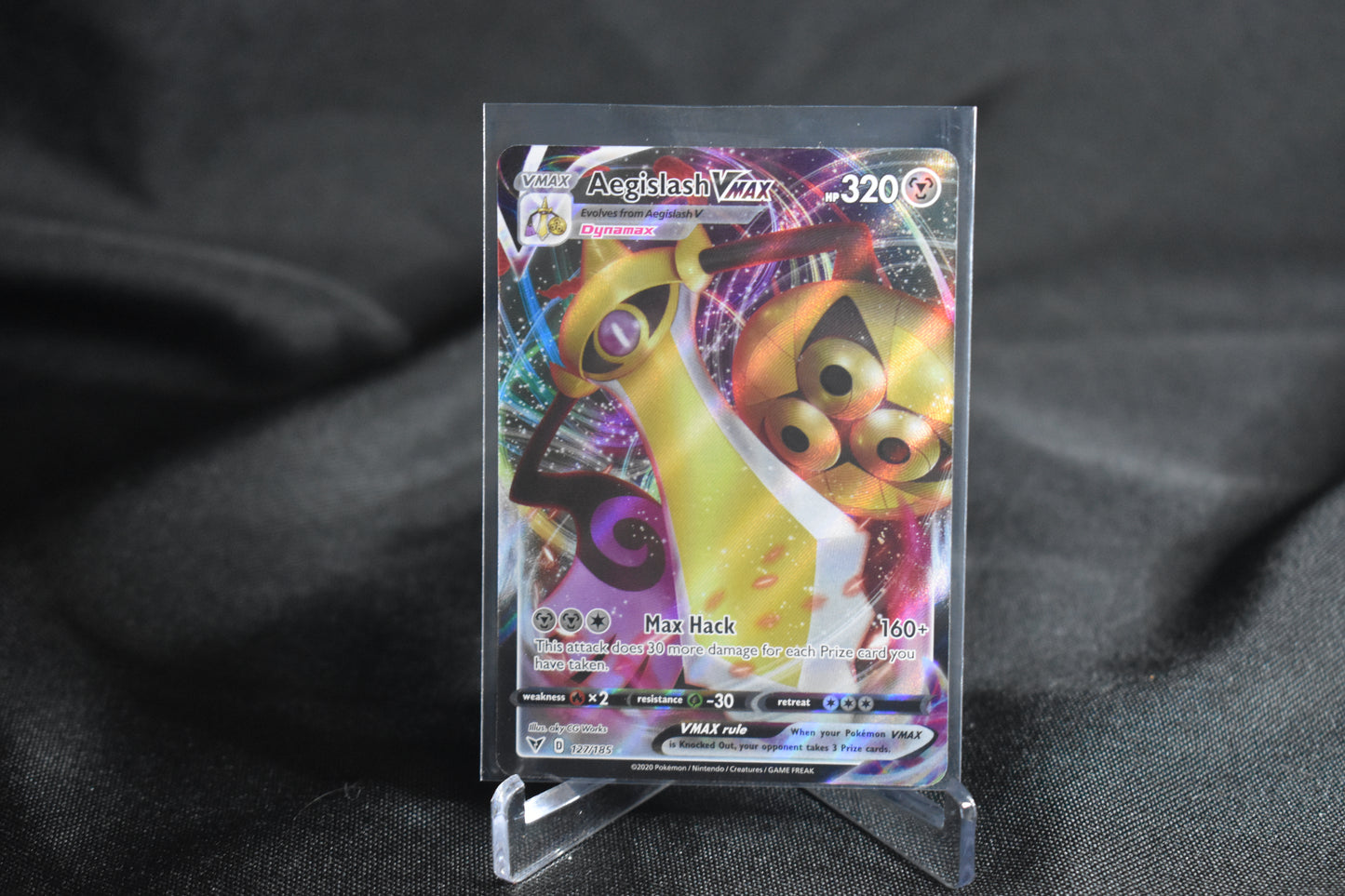 ⚔️ Aegislash VMAX – Vivid Voltage
